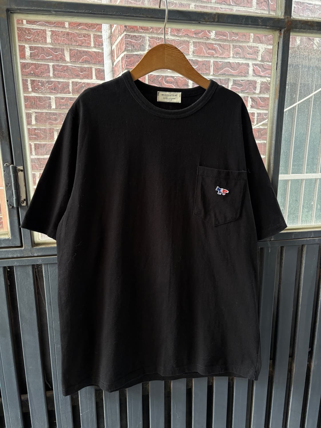 Maison Kitsune 메종 키츠네 트리컬러 폭스 패치 포켓 티셔츠 상품이미지1