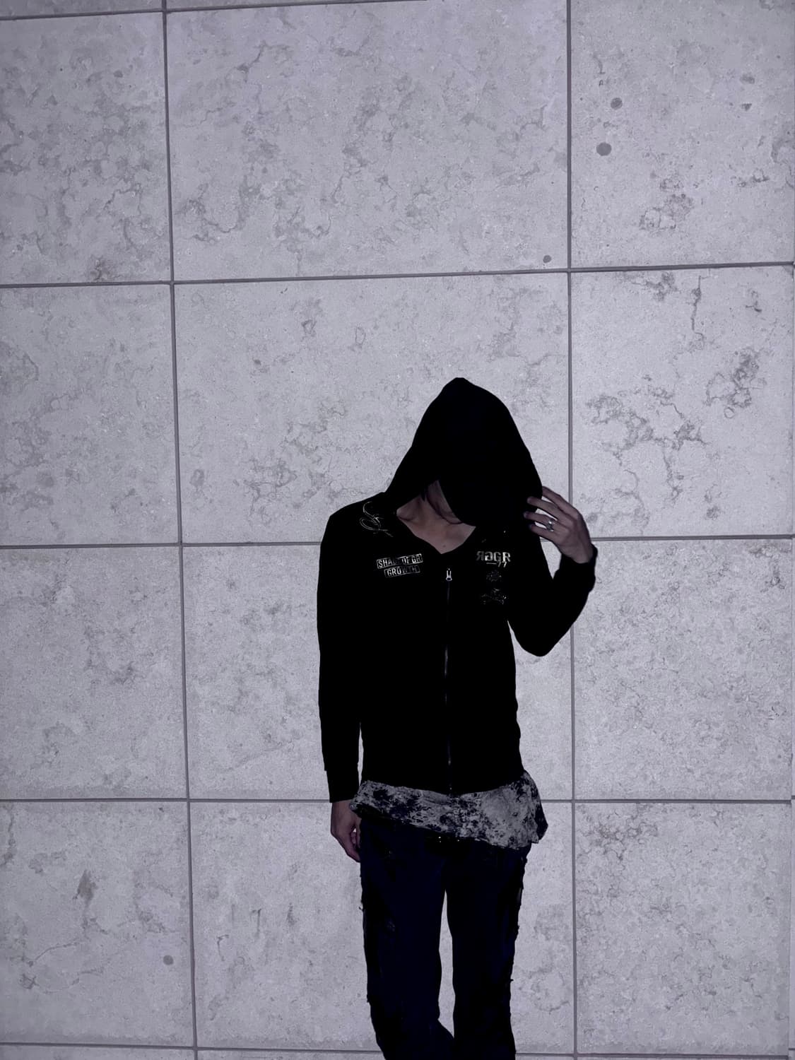 “IN THE ATTIC” 00’s Gold Cubic Skull Hoo 상품이미지3