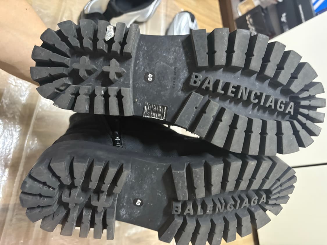 [40] 발렌시아가 컴뱃 스트라이크 20mm 부츠 블랙 팝니다 상품이미지7