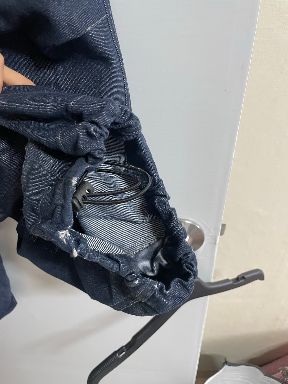 아캄 98 프린트 니 핀턱 데님 팬츠 상품이미지3