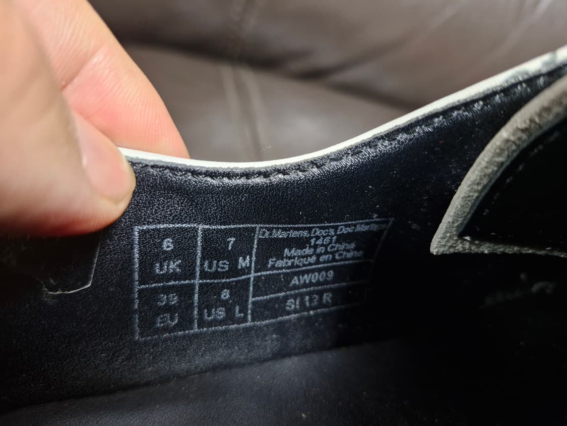 닥터마틴 250mm 화이트 오리지널 3홀 웰트화 21865101. 상품이미지7