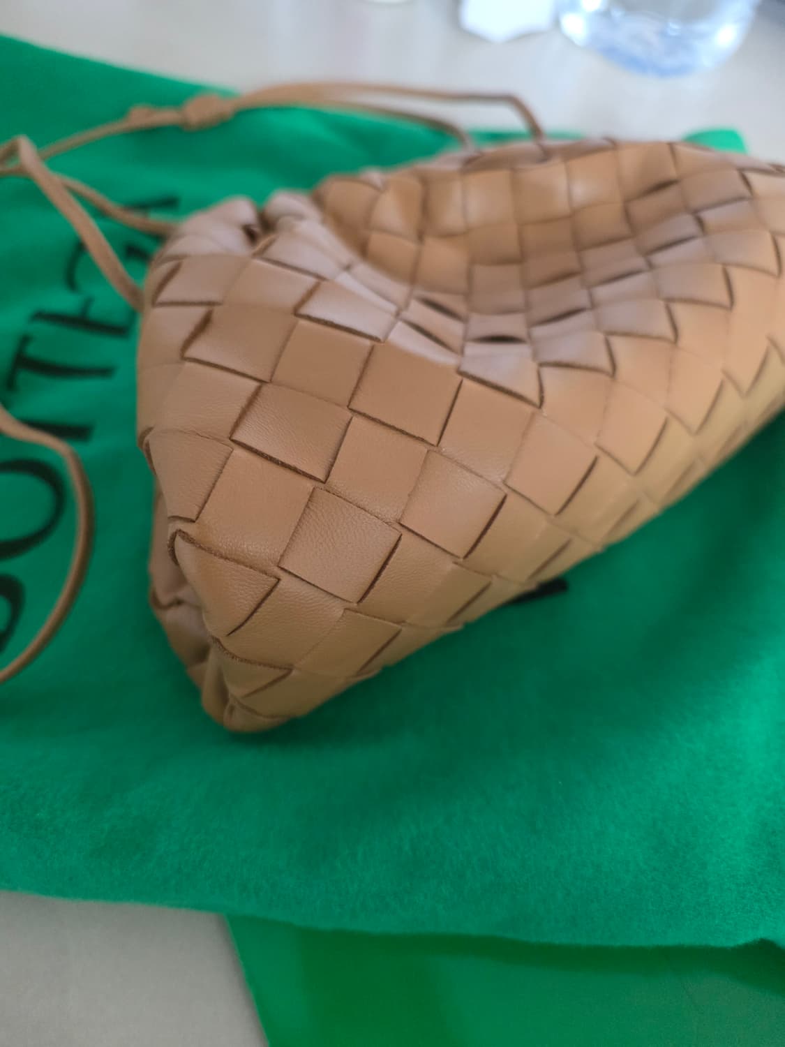 정품 보테가베네타 만두백 카멜 상품이미지3