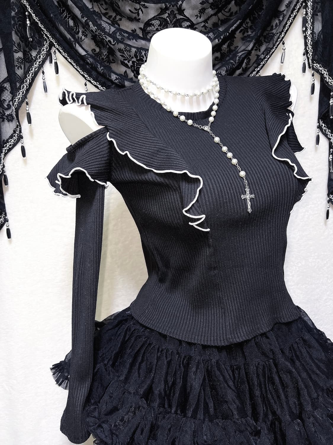 로맨틱갸루 고딕 고스로리 프릴 러플 숄더트임 로걀탑 공겜여주 핀터 세라 상품이미지2