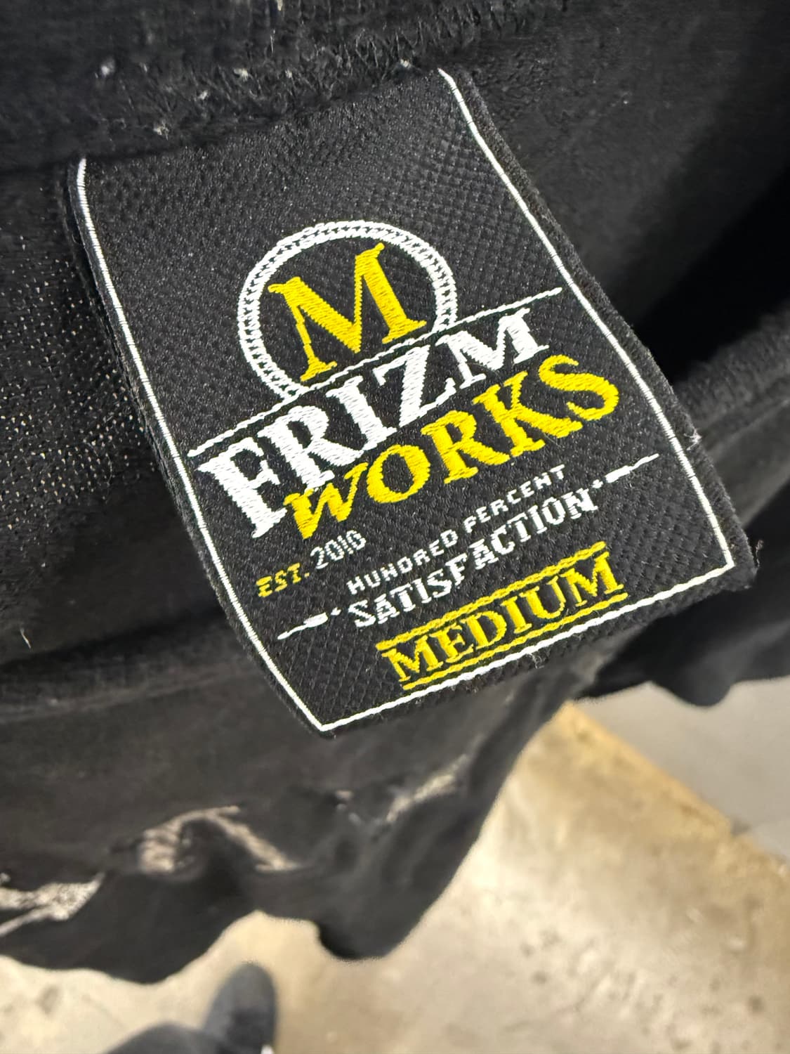 프리즘웍스 패치워크 로고 반팔 블랙 상품이미지3