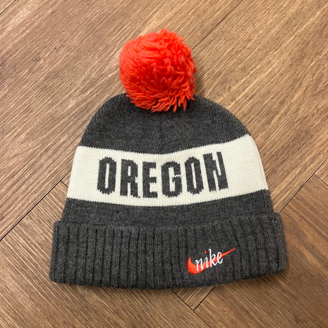 N108 00s 나이키 오레곤 폼폼 방울비니 상품이미지1