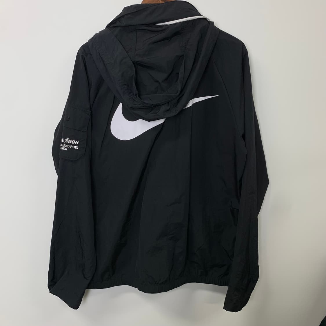 나이키 빅스우시 팀 블랙 바람막이 상품이미지4