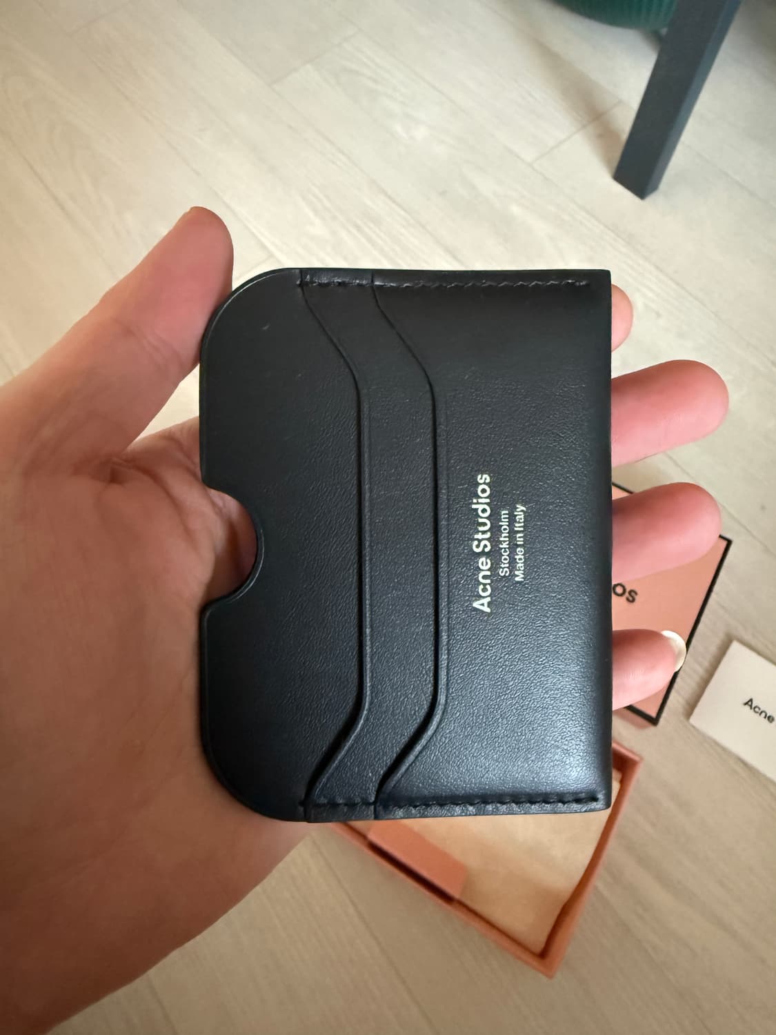 아크네 스튜디오 엘마스 라지 카드지갑 블랙(새상품) 상품이미지2