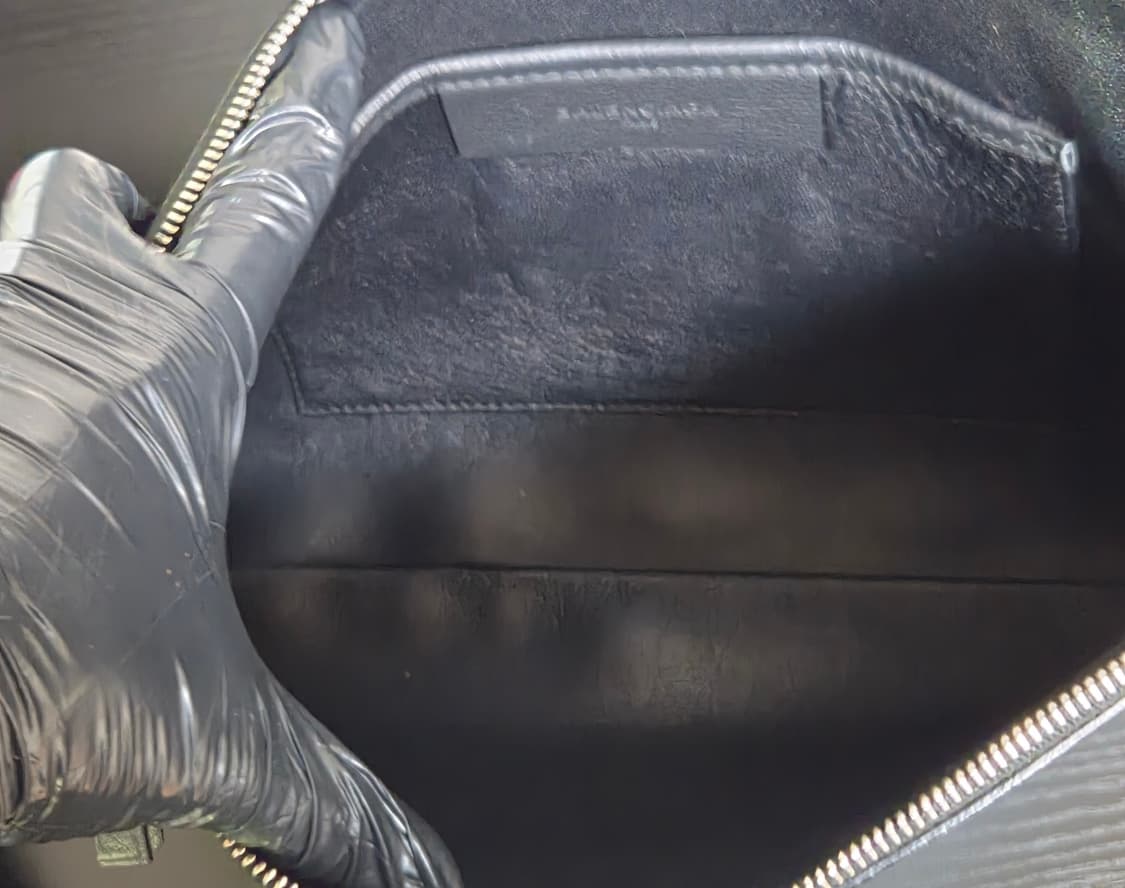 [정품] 발렌시아가 에브리데이 이니셜 로고 클러치 블랙 OS 상품이미지3