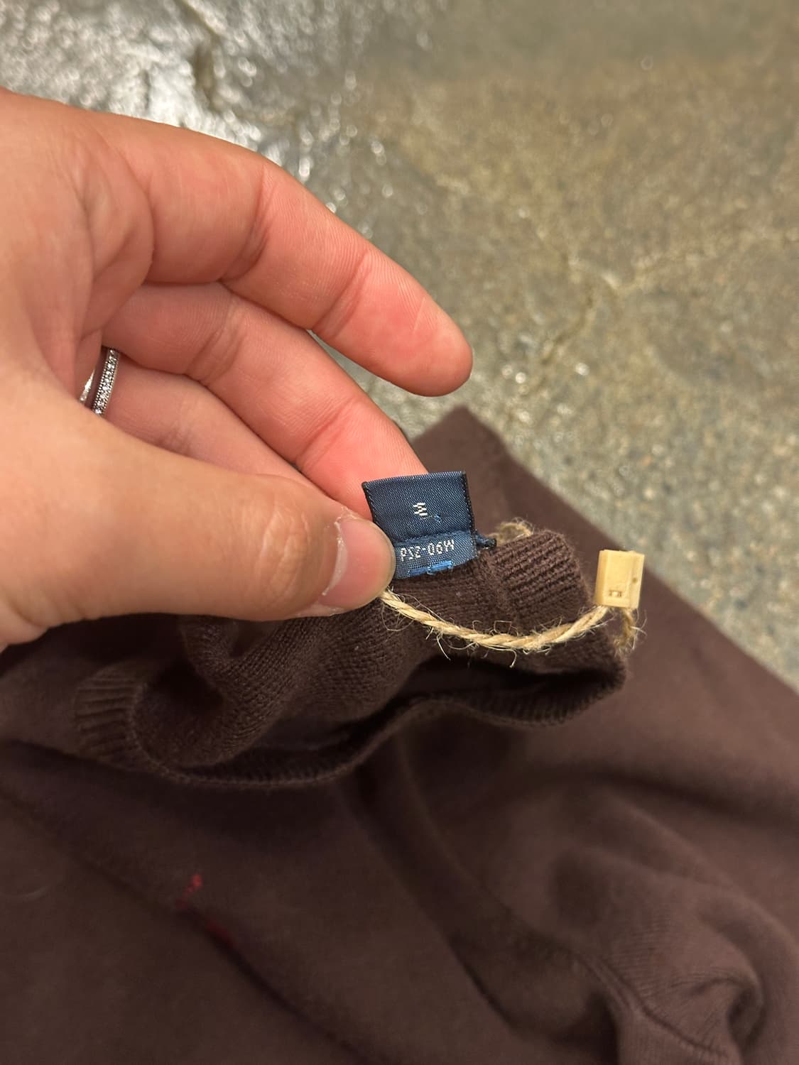 폴로 랄프로렌 초콜릿브라운 브이넥 니트 S 상품이미지5