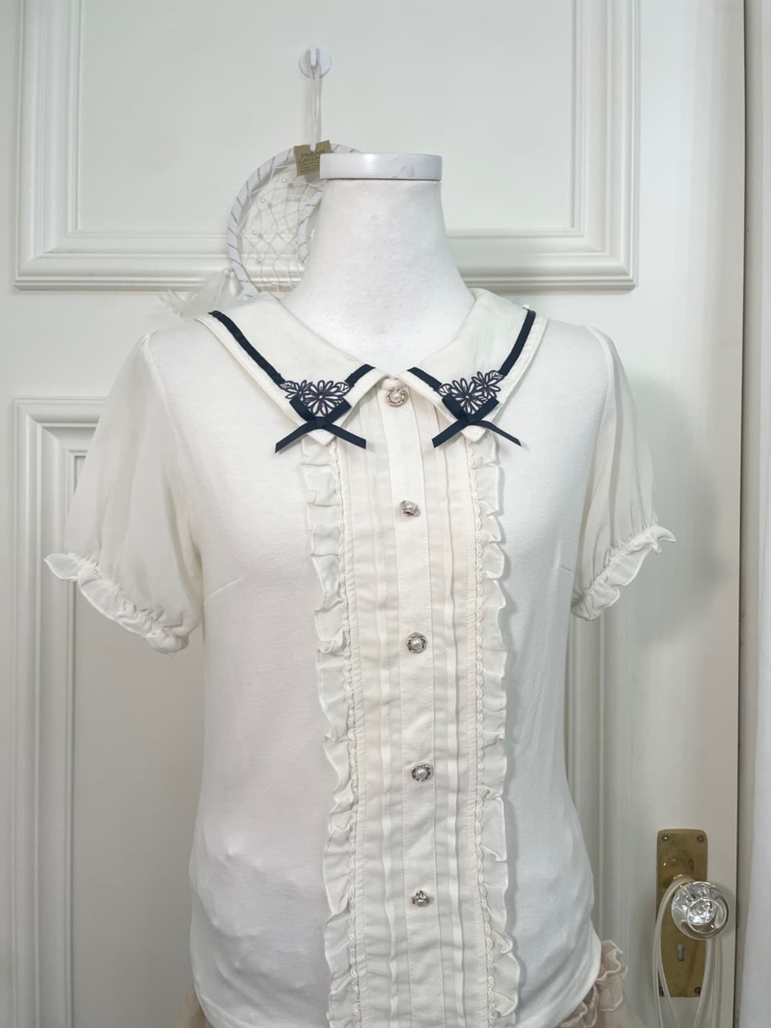 AXES FEMME bow ruffle point half top 상품이미지5