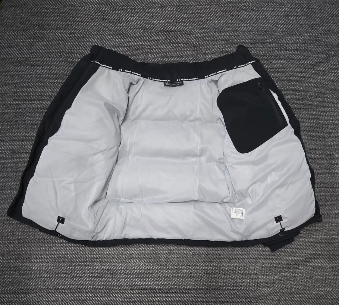 언더아머 공용 블랙 다운패딩 점퍼 상품이미지3