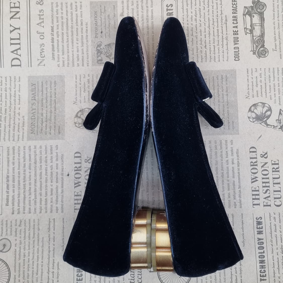 살바토레 페레가모 벨벳 여성 로퍼 38 240 상품이미지5