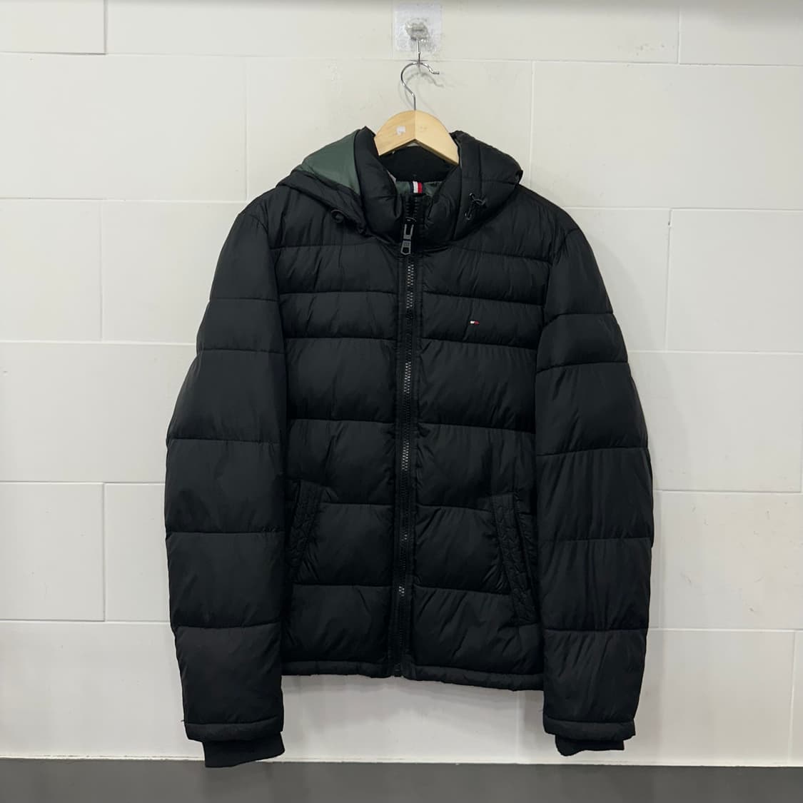 타미힐피거 후드 경량패딩 상품이미지1