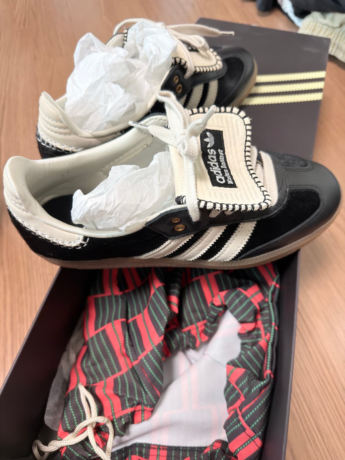 아디다스 삼바 웨일스 보너 포니 터널 삼바 코어블랙 상품이미지4