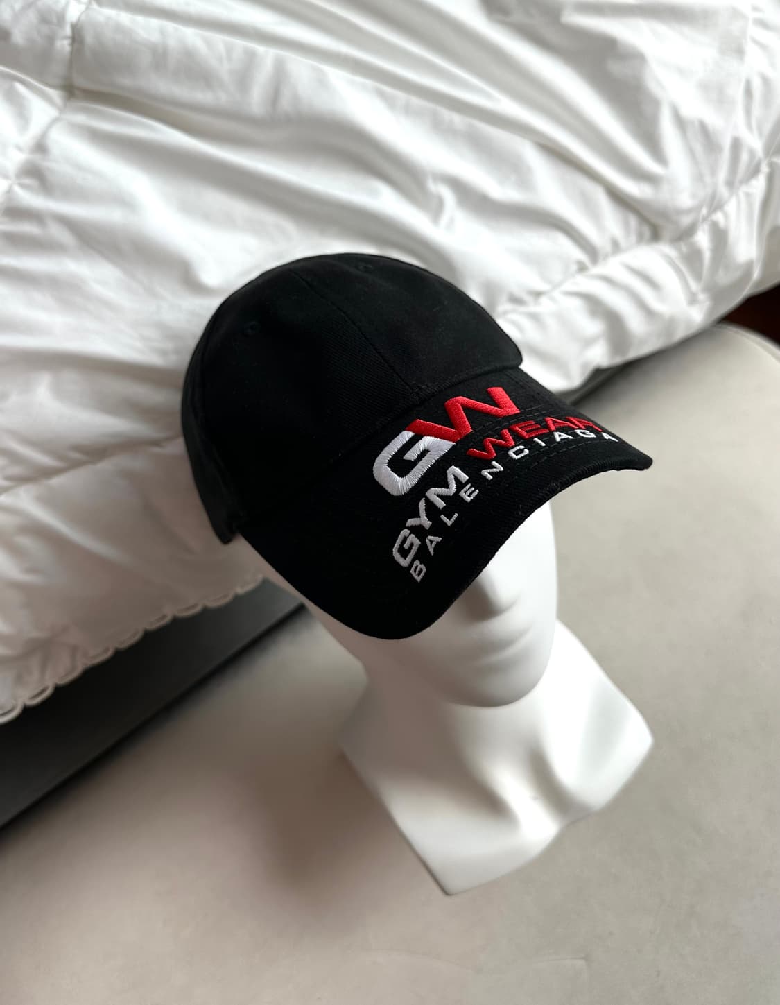 발렌시아가 GYM WEAR 로고 볼캡 상품이미지3