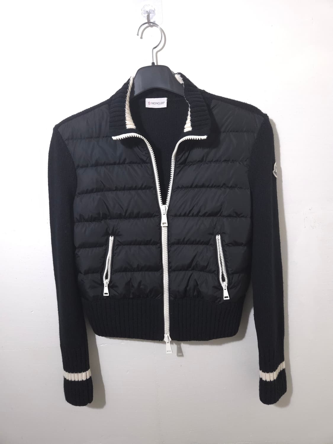 [새상품급,21Fw] 몽클레어 여성 니트패딩 M Size  상품이미지1