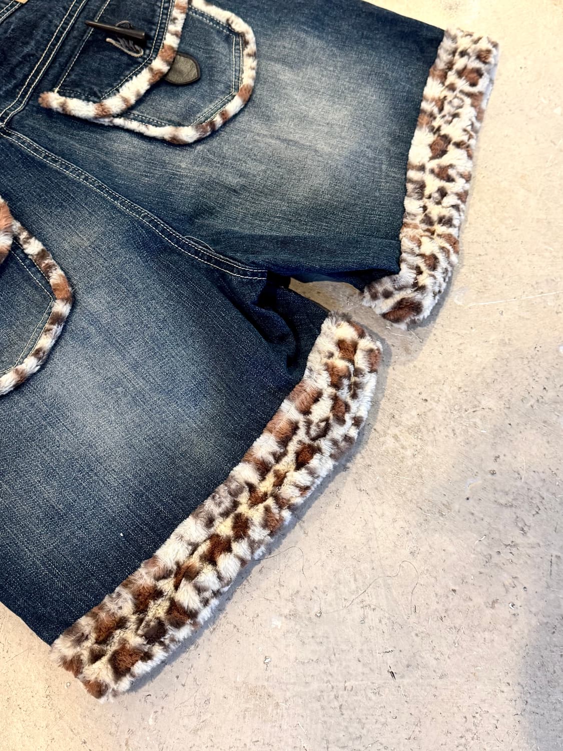 Leopard Trim Denim Shorts  상품이미지9