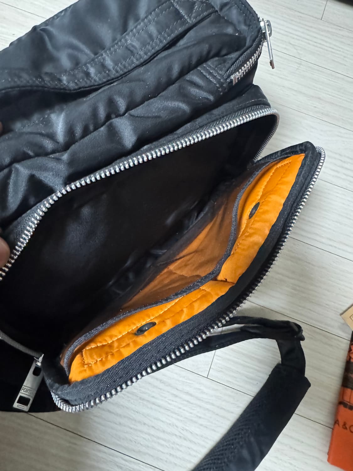 요시다포터 카메라백 블랙  상품이미지8