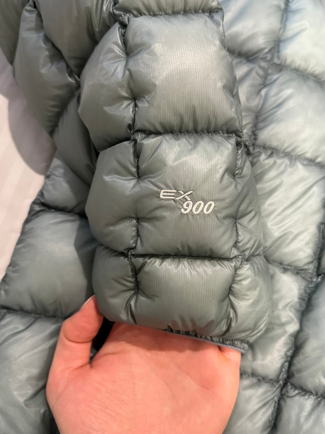 몽벨 EX 라이트 다운 경량패딩 (풀오버) 상품이미지2