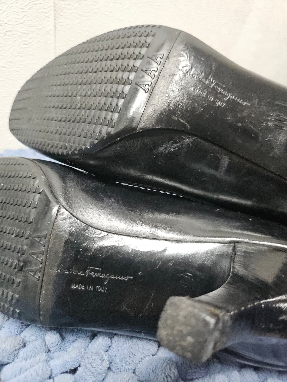 페라가모 블랙 로퍼 펌프스  5  굽7 상품이미지3