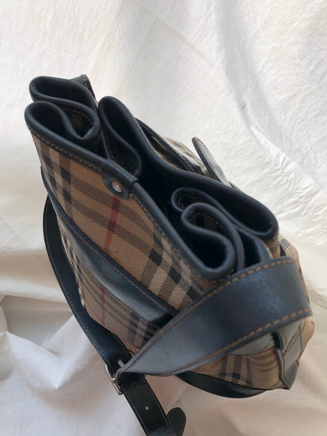 버버리 오리지널 버킷백 상품이미지4