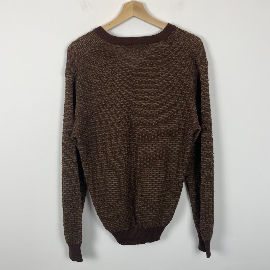 심플라이프 브라운 캐주얼 브이넥 니트 상품이미지2