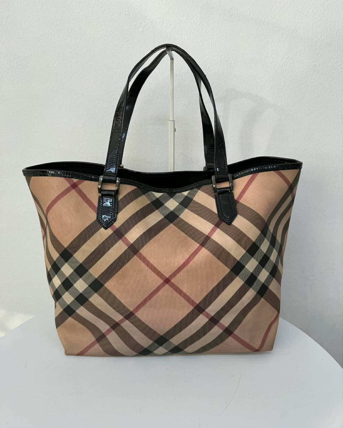 버버리 노바체크 숄더 토트백 상품이미지4