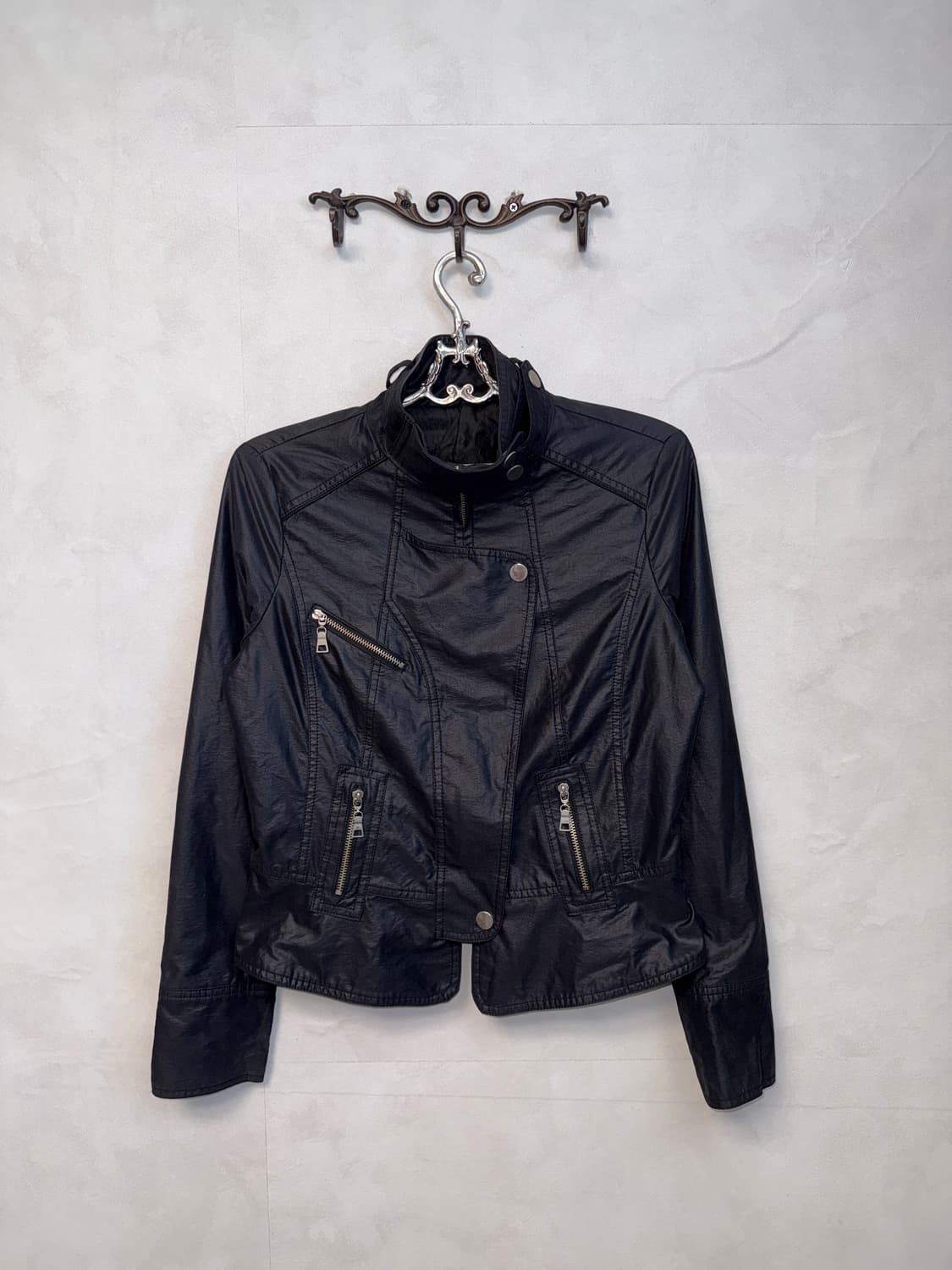 Black coated buckle detail jacket  상품이미지1