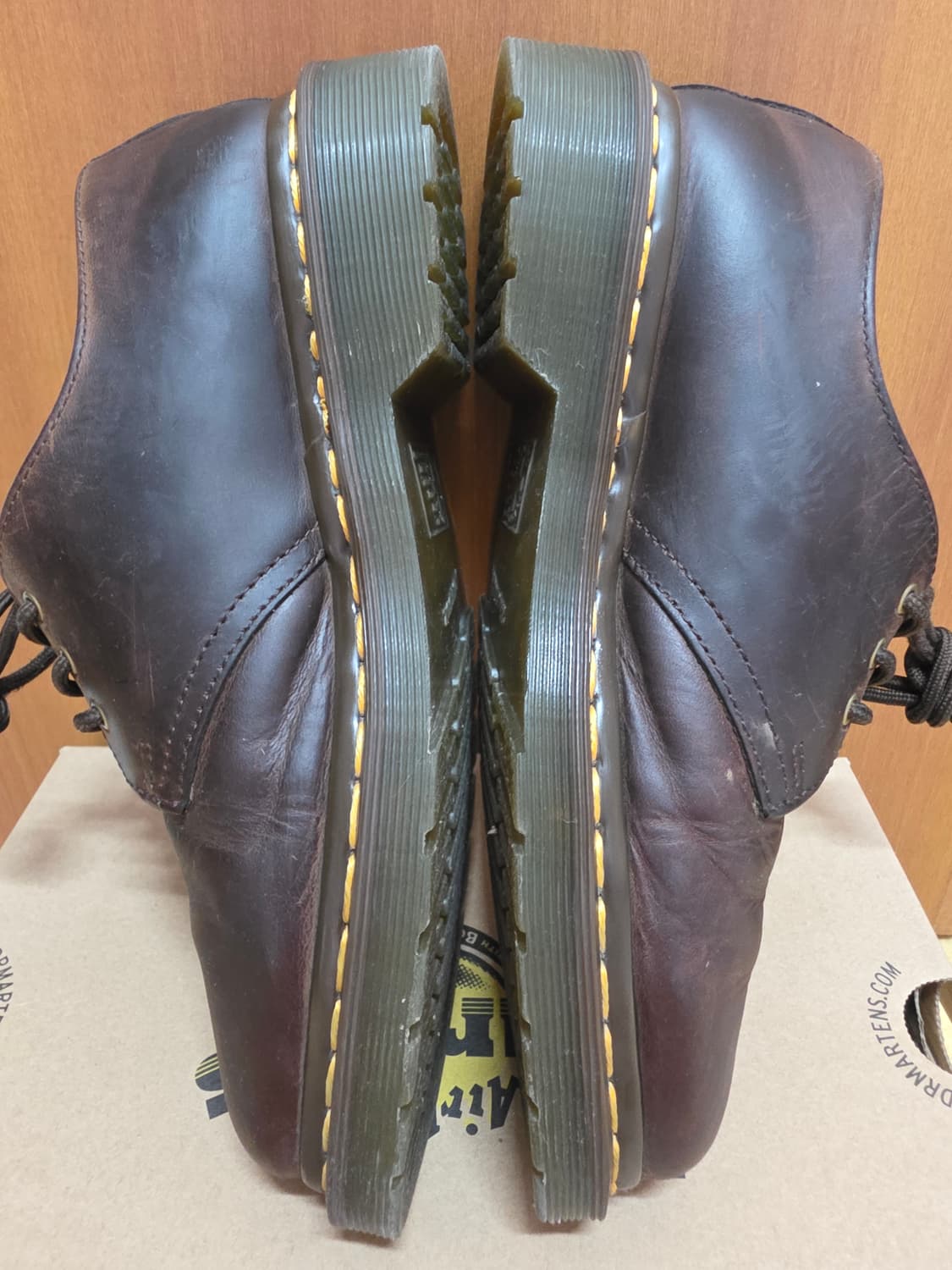 닥터마틴 1461 크레이지홀스 브라운 상품이미지8