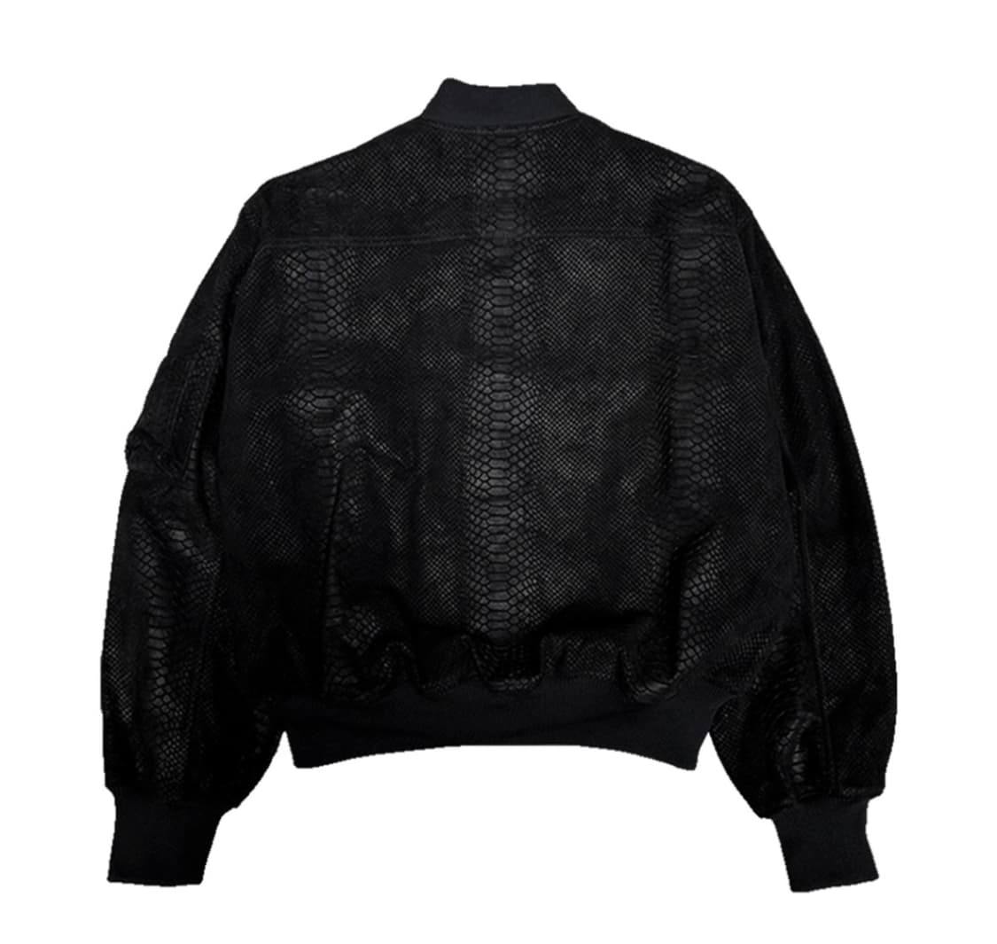 (삽니다) 언더마이카 블랙 맘바 이펙트 스웨이드 MA-1 매트 블랙 상품이미지2