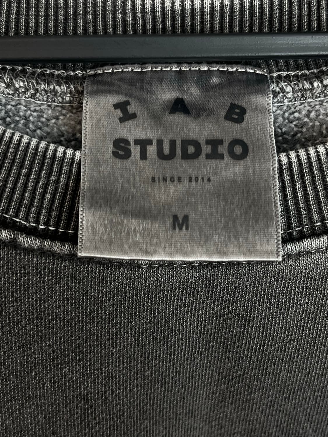 아이앱 스튜디오 피그먼트 스웨트 맨투맨 (M) 상품이미지6