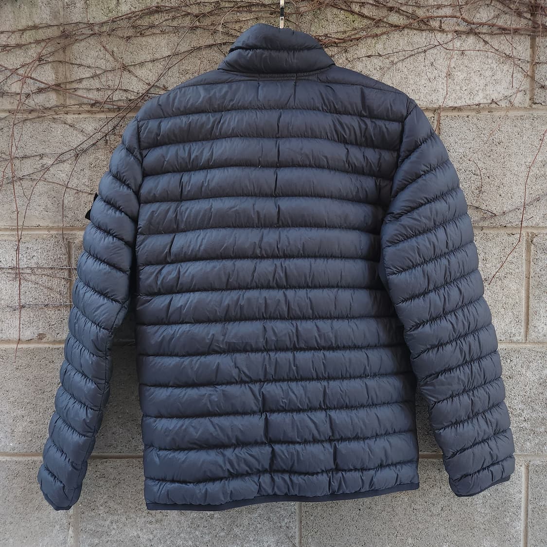 [95] 스톤아일랜드 다크그레이 경량 패딩 상품이미지5