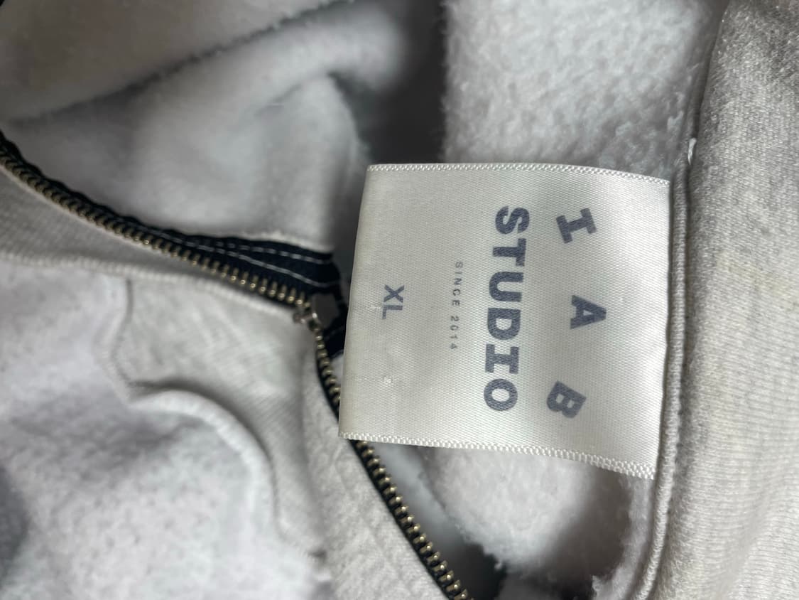 아이앱 스튜디오 하프집업 상품이미지4