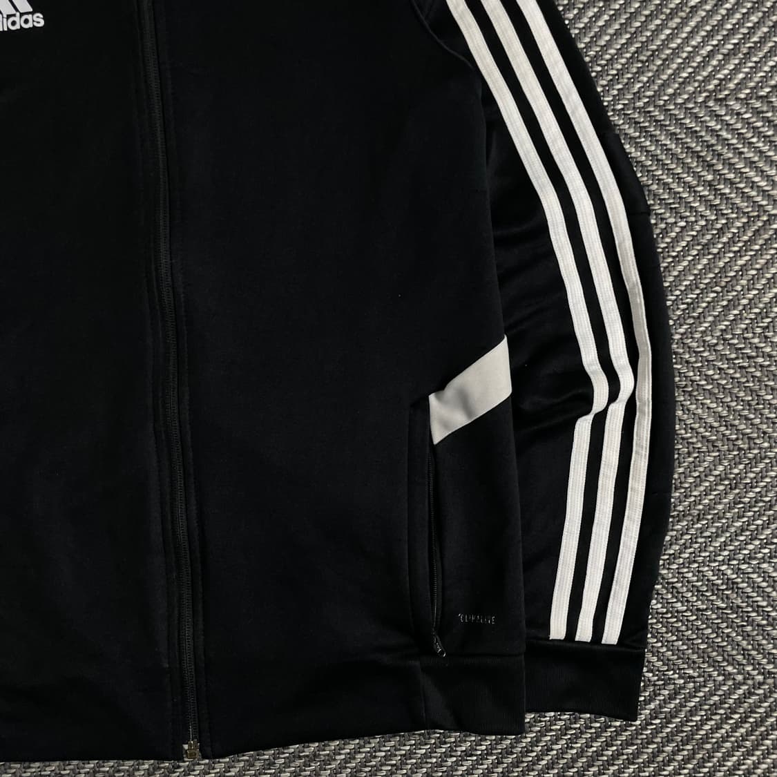아디다스 에센셜 블랙 트랙탑 져지 o 3001 상품이미지2