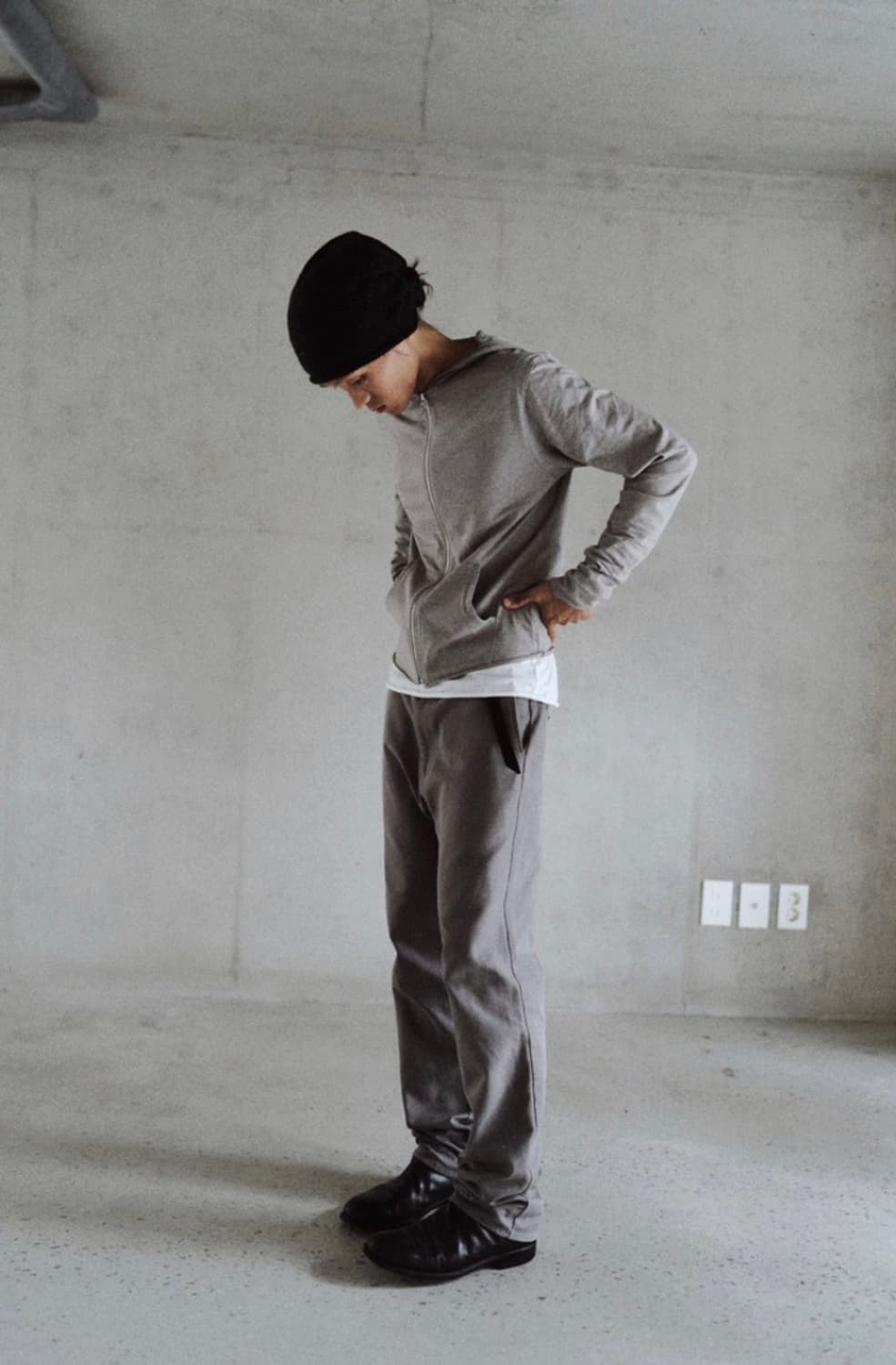 모노프리베 텍스쳐드 스트레이트 팬츠 상품이미지1