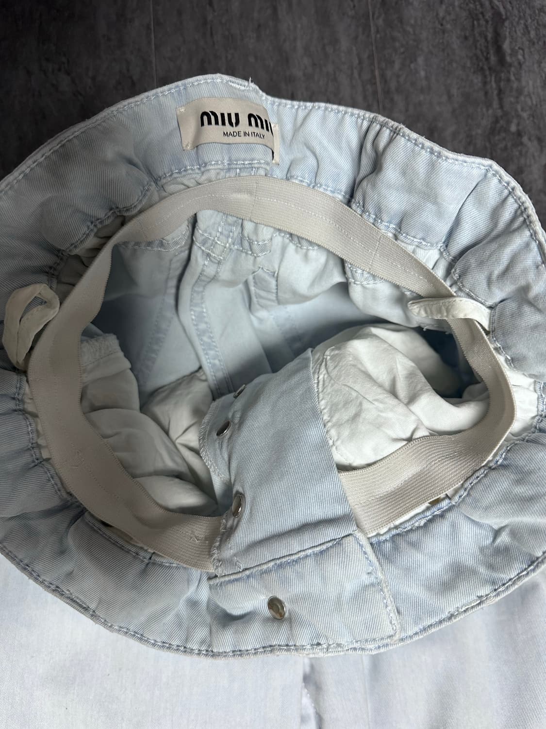 미우미우 아이스 블루 하이웨이스트 청바지 25 상품이미지6