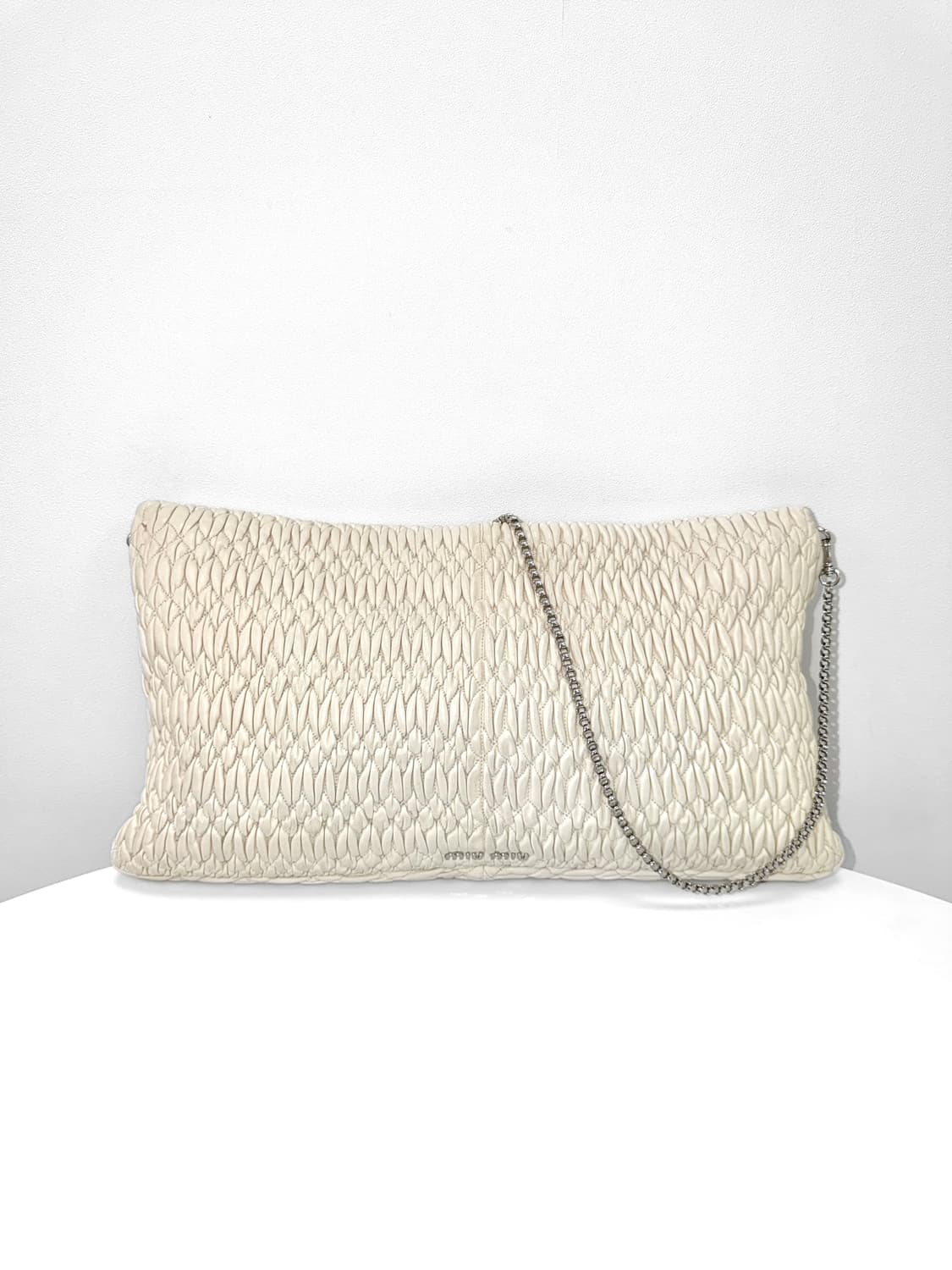 미우미우 마테라쎄 크리스탈 턴락 클러치 빅 크로스백 상품이미지4