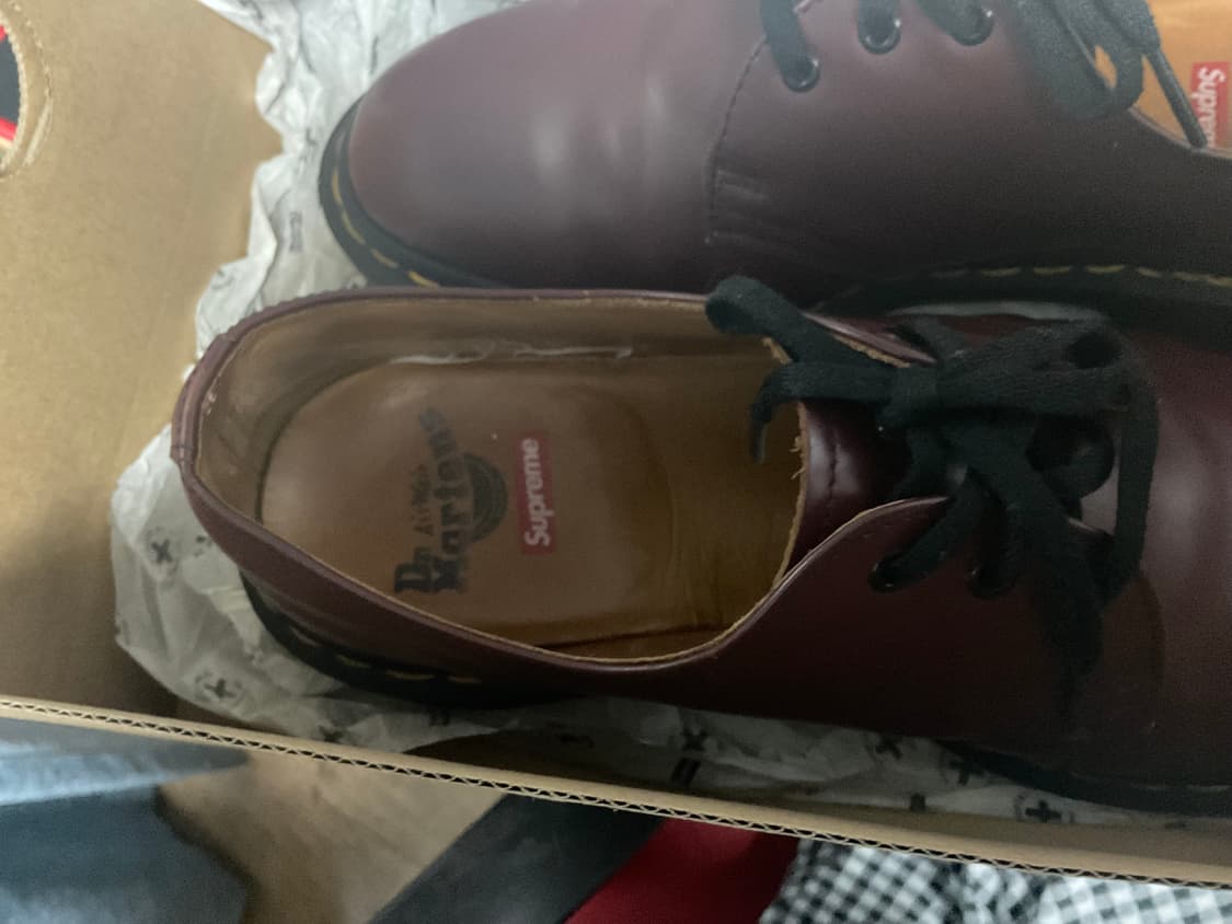 슈프림 x 닥터마틴 3홀 버건디 uk7 상품이미지10