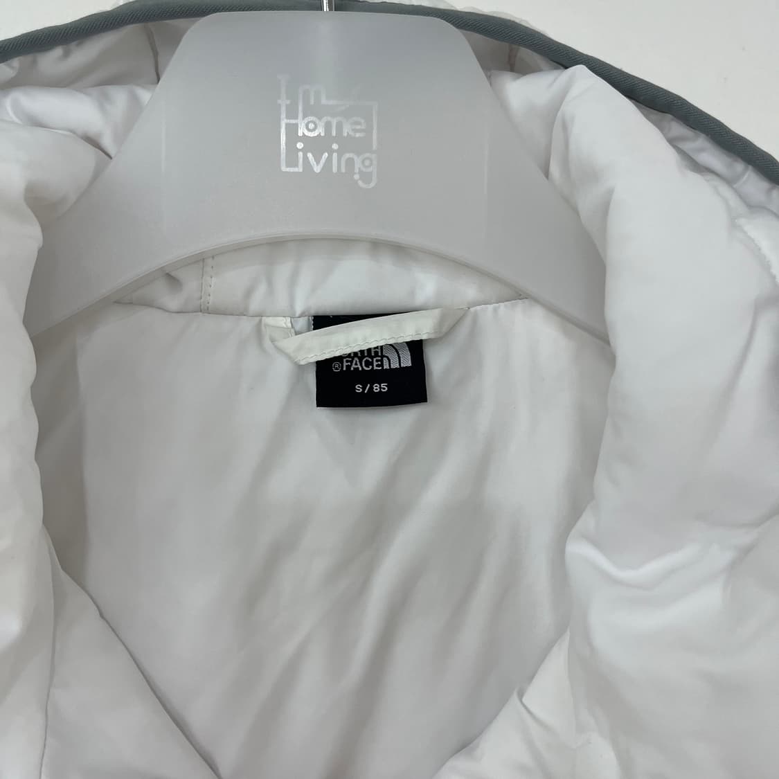 노스페이스 실버 자수로고 화이트 경량 패딩 자켓 상품이미지7
