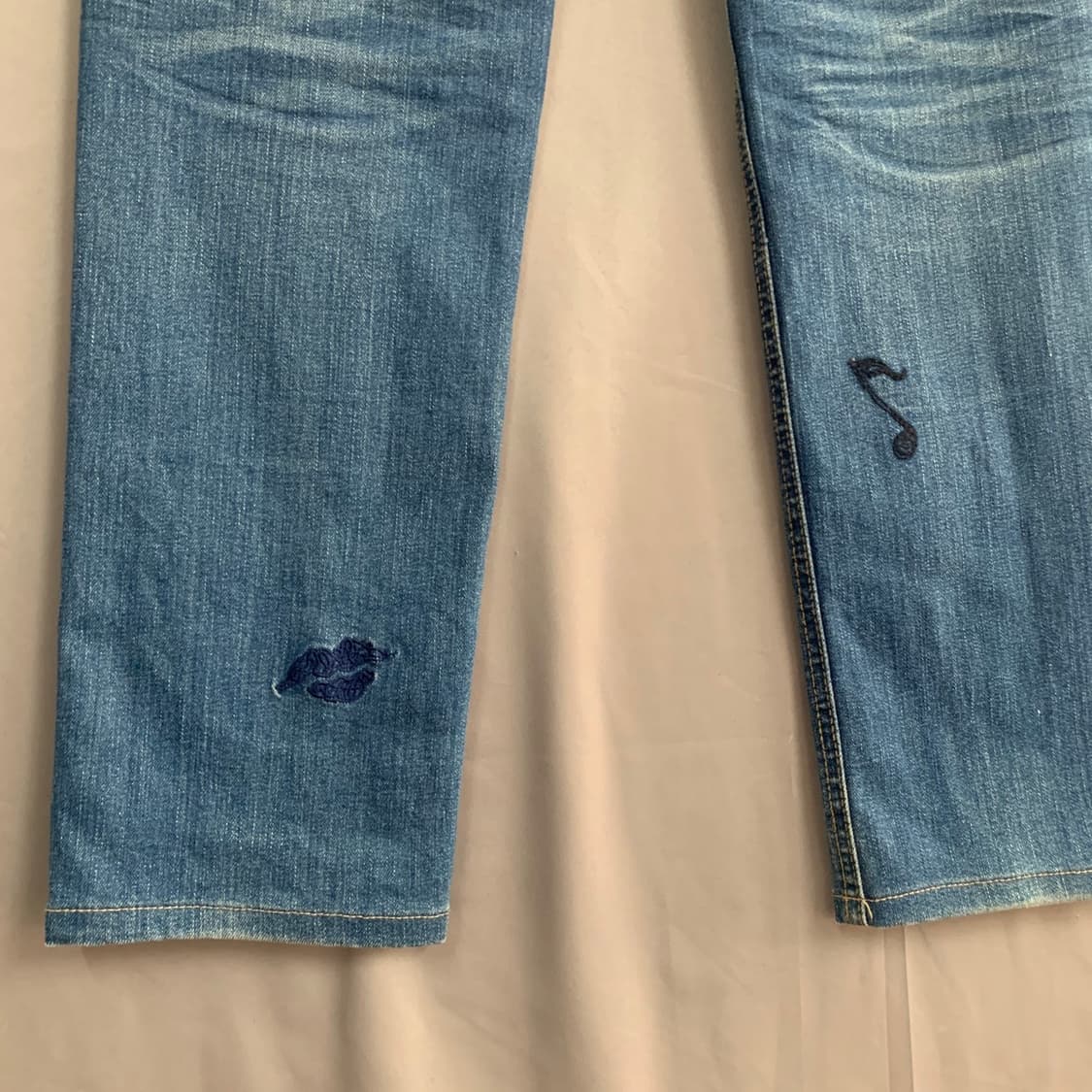 32인치 커스텀멜로우 자수 스판 데님 청바지 상품이미지3