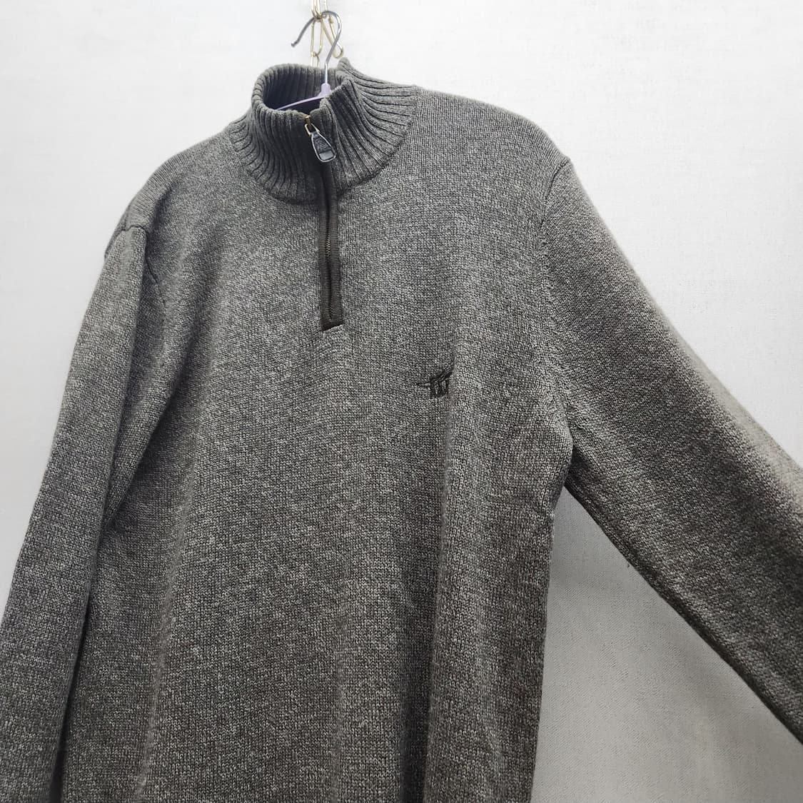 헨리코튼 로고자수 모 반집업 니트 95(M) 상품이미지3