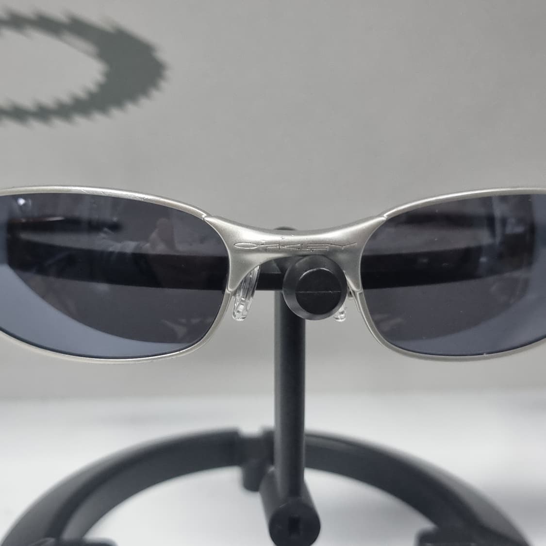 오클리 스퀘어와이어 2.0 스프링 실버 새렌즈 상품이미지6