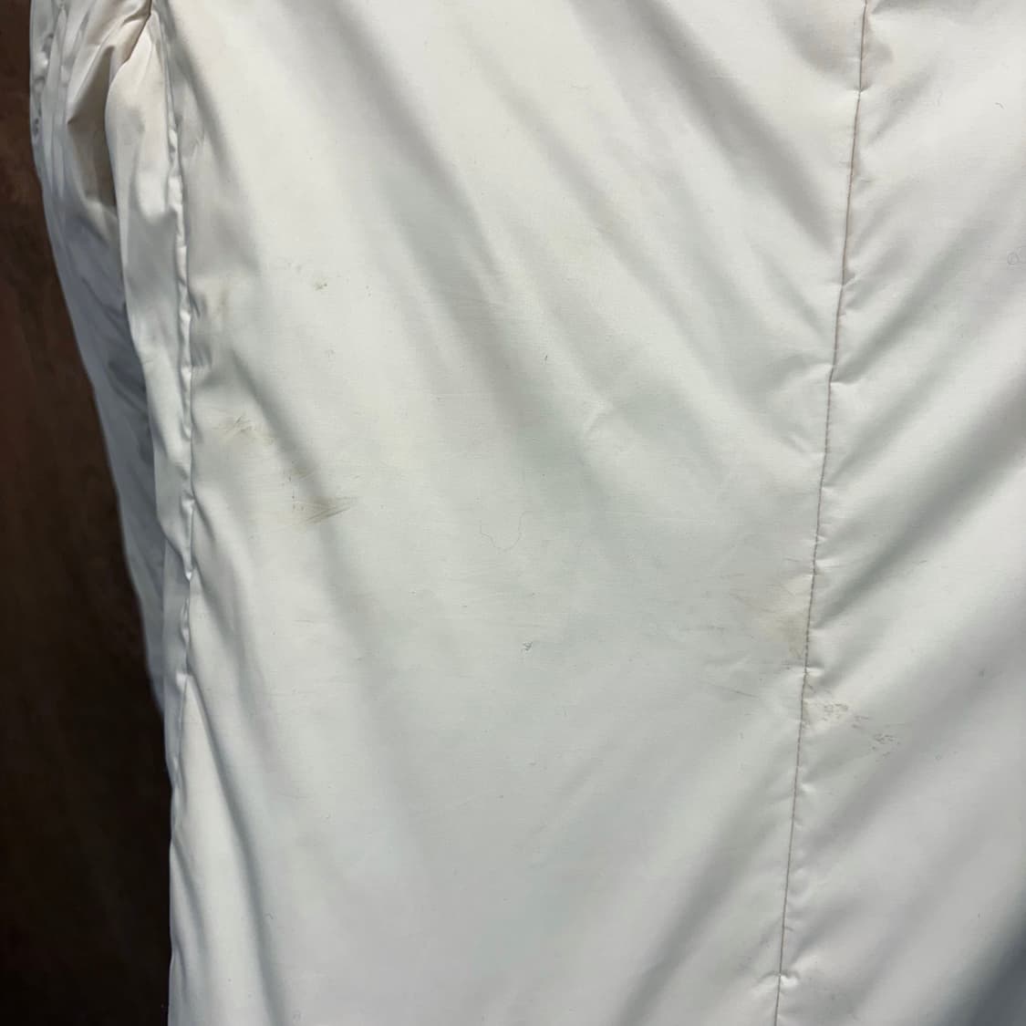 막스앤코 숏 패딩 자켓 넥 라인 퍼 트리밍 미니멀 포켓 디테일 아이보리 상품이미지9