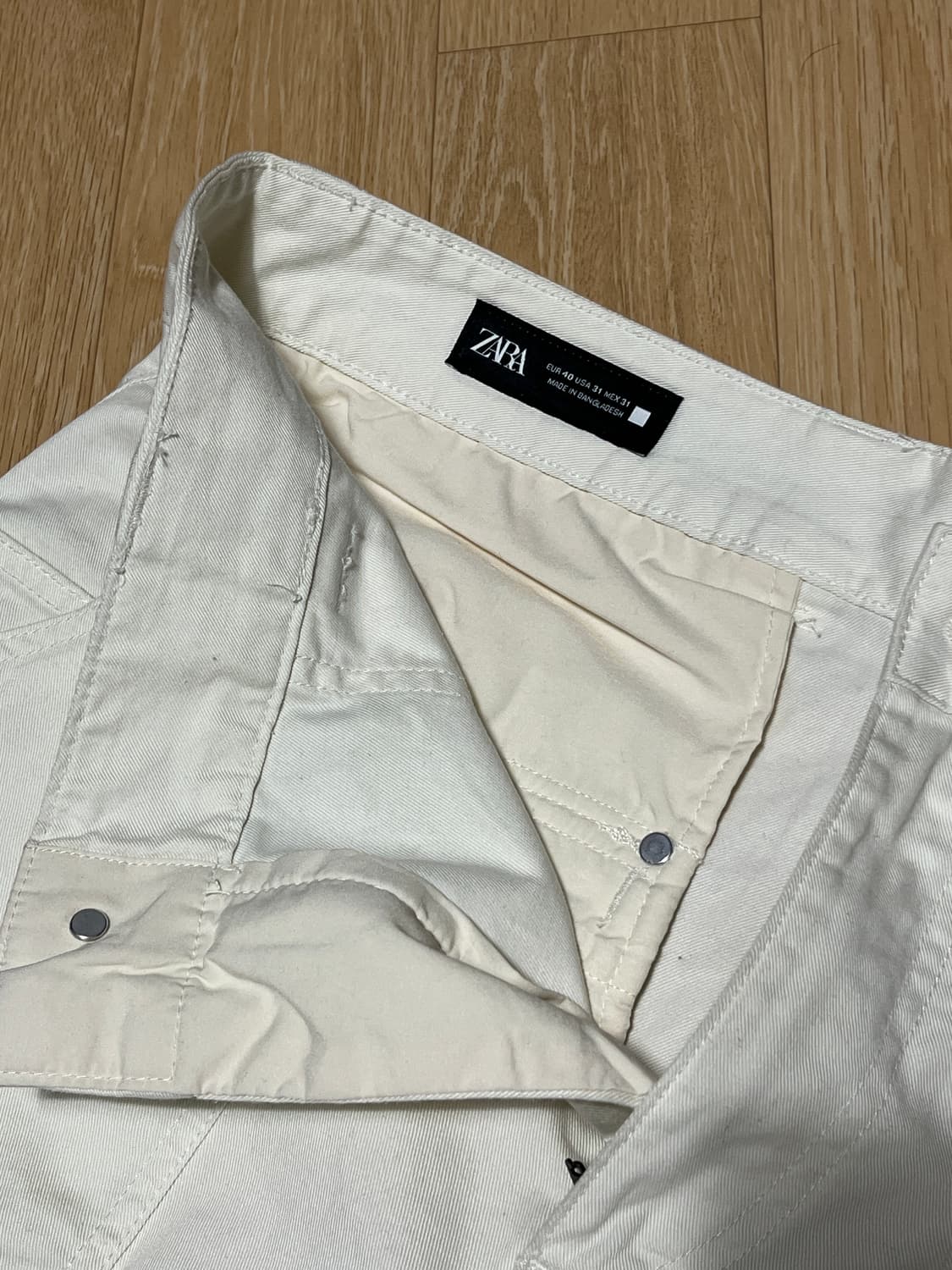 ZARA 화이트 데미지 팬츠 상품이미지2