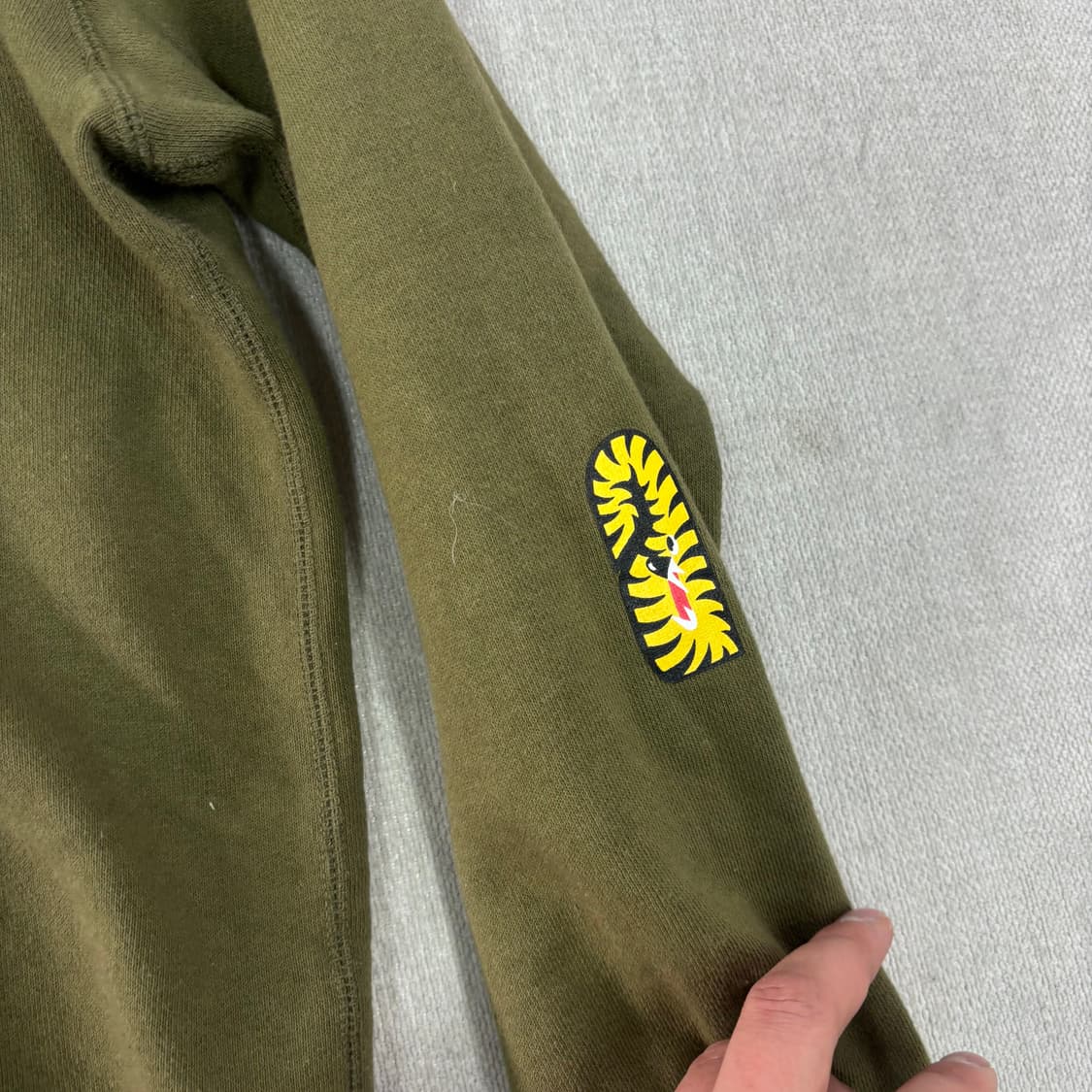 100 베이프 타이거 카키 반집업 후드티 상품이미지4