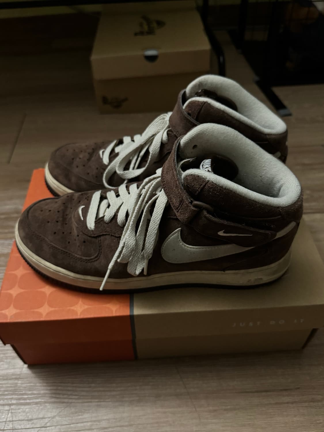 나이키 에어포스 1 미드 07 QS 초콜릿 265 판매  상품이미지2