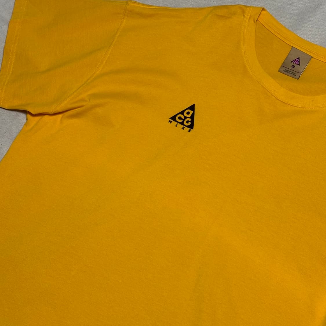 🫶🏻 나이키 ACG 옐로우 반팔티 🫶🏻 상품이미지2
