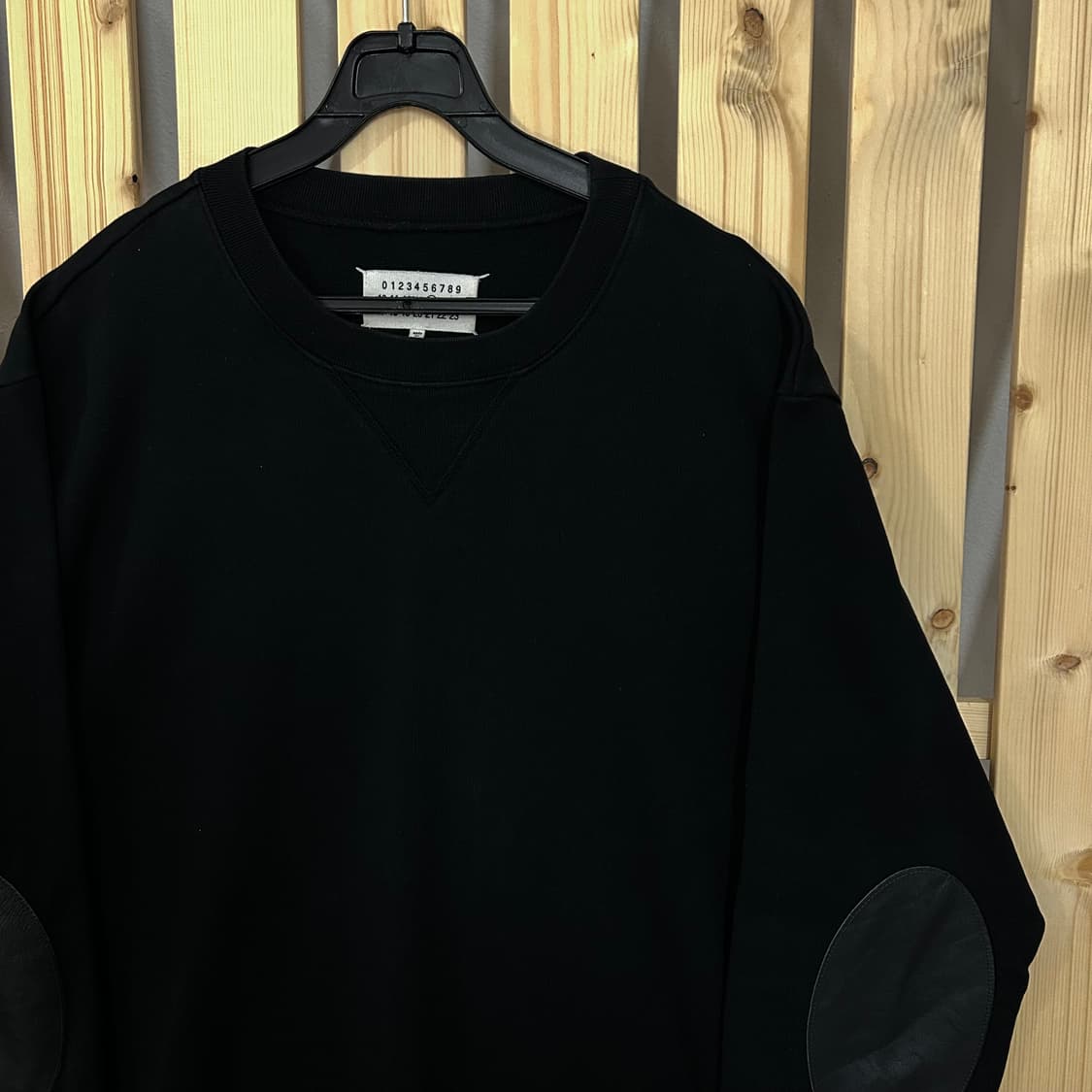 (50) 메종 마르지엘라 엘보우패치 라운드 맨투맨 상품이미지2