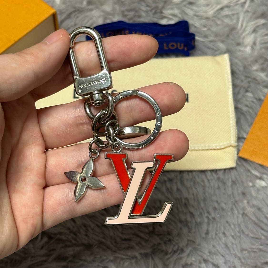 [풀구성] 루이비통 포르토 클레 LV 캡시느 키링 상품이미지3