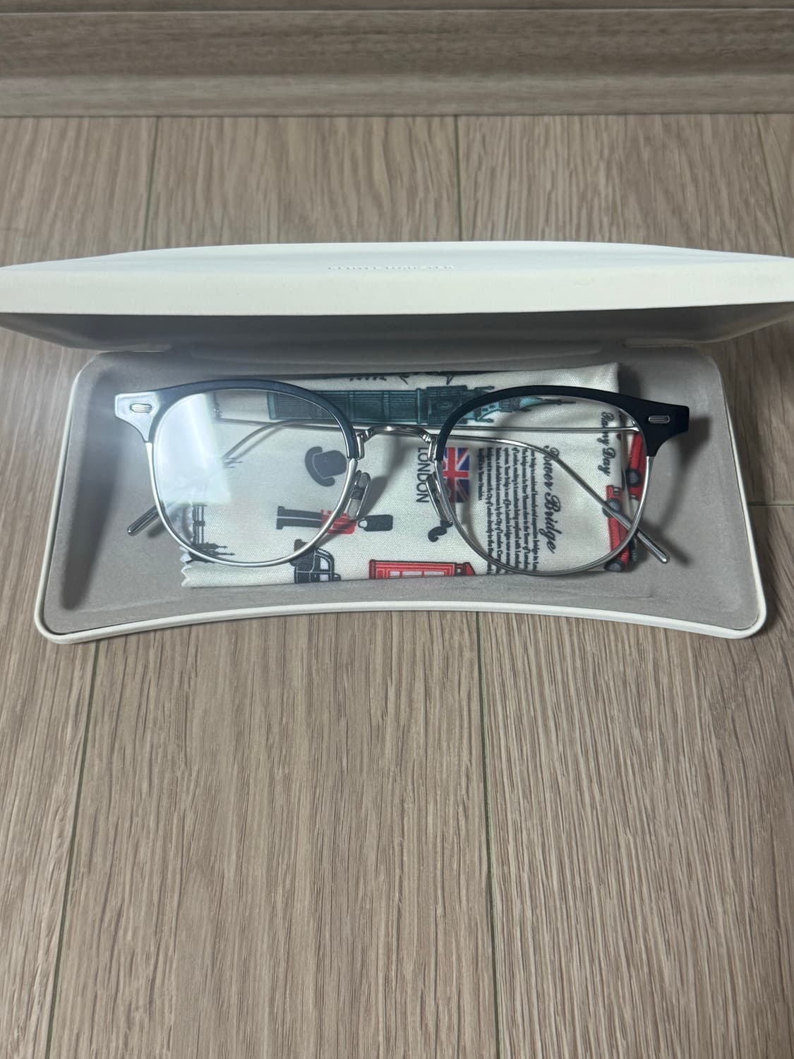 젠틀몬스터 알리오 x 01 상품이미지4